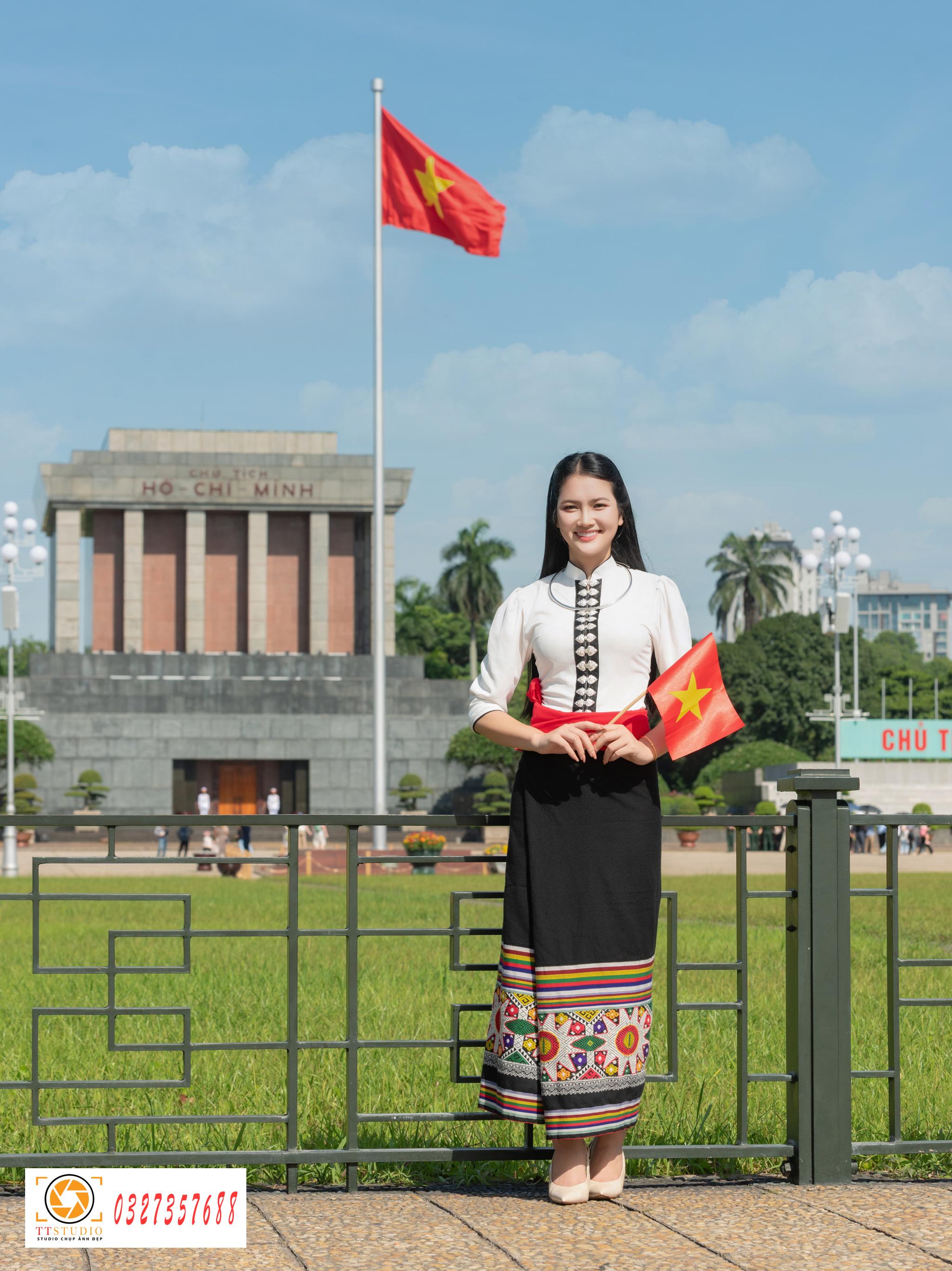 Ảnh check in Lăng Bác